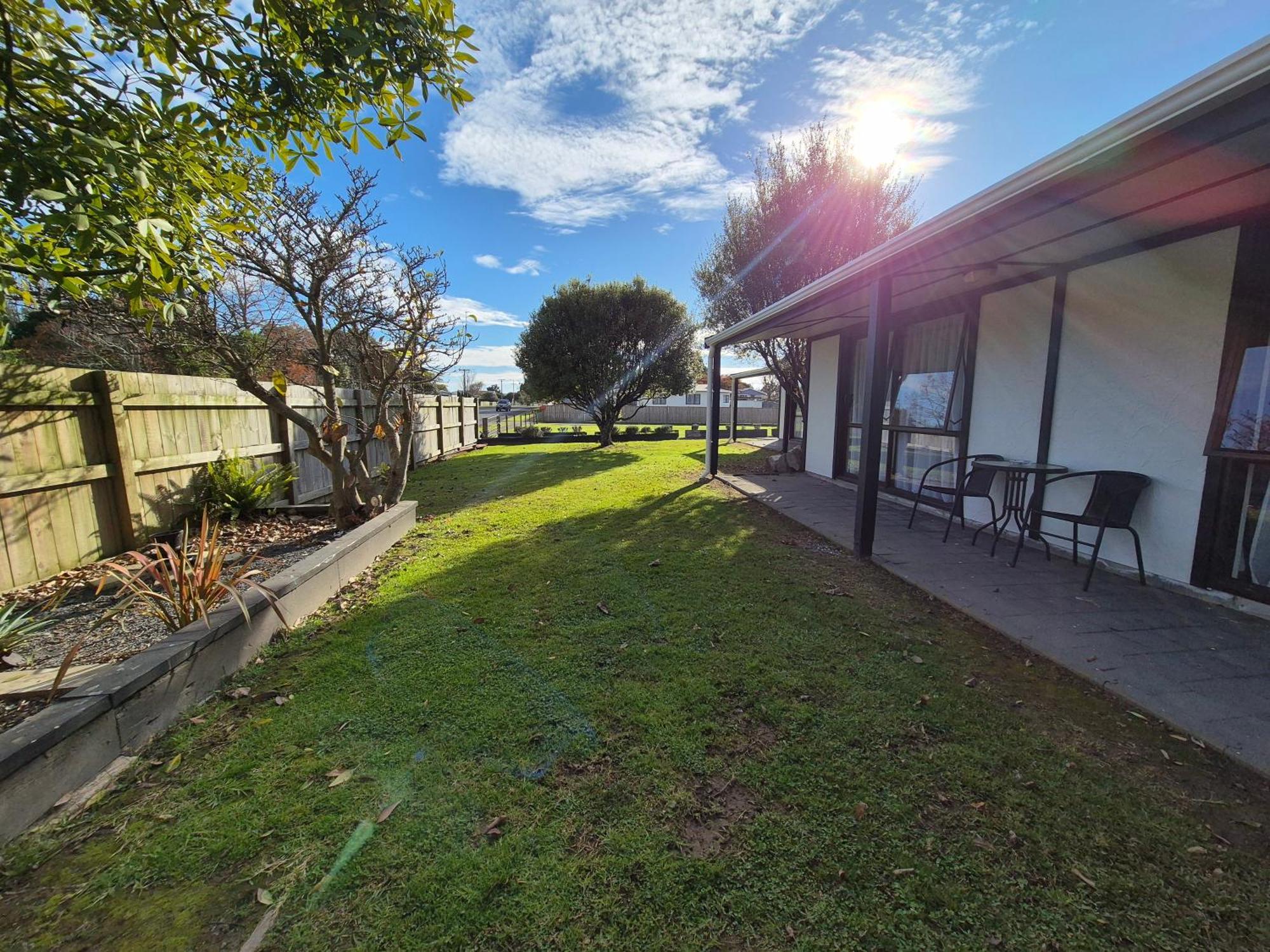 Magnolia Court Motel Opotiki Exterior foto